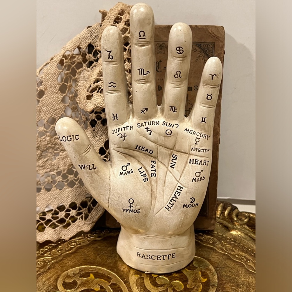NWT ASHLAND PALMISTRY HAND TABLETOP DECORATION.